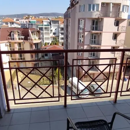 Apartment Plaza - - Sunny